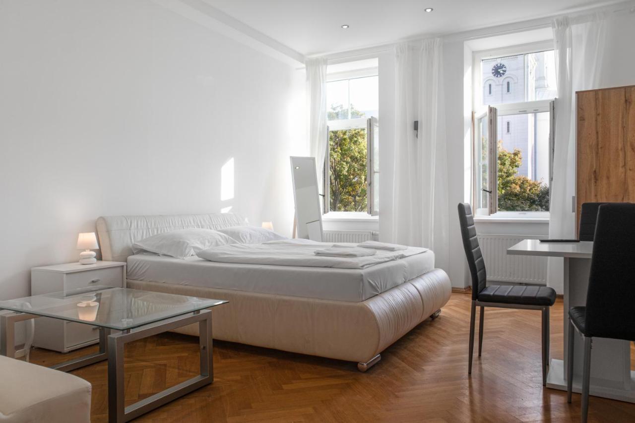 Superb 7Br Shared Apartment- Near Hauptbahnhof Wien Eksteriør billede