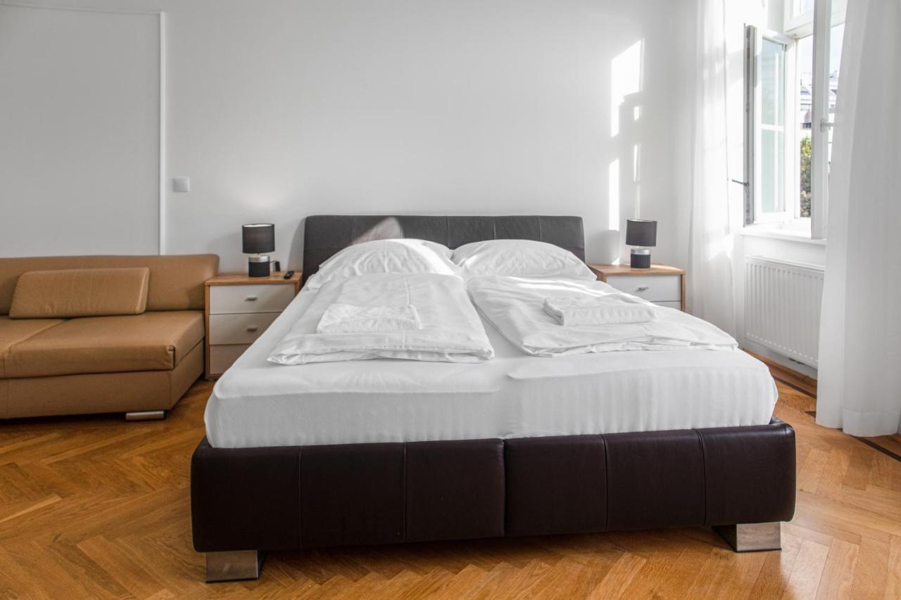 Superb 7Br Shared Apartment- Near Hauptbahnhof Wien Eksteriør billede