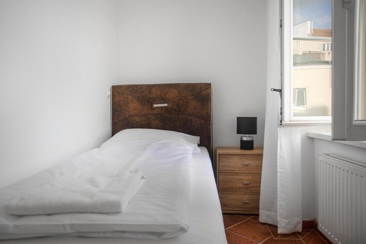 Superb 7Br Shared Apartment- Near Hauptbahnhof Wien Eksteriør billede