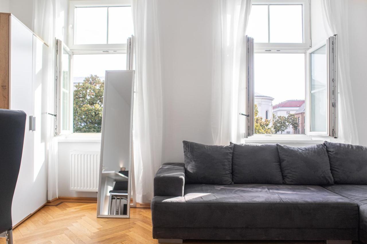 Superb 7Br Shared Apartment- Near Hauptbahnhof Wien Eksteriør billede