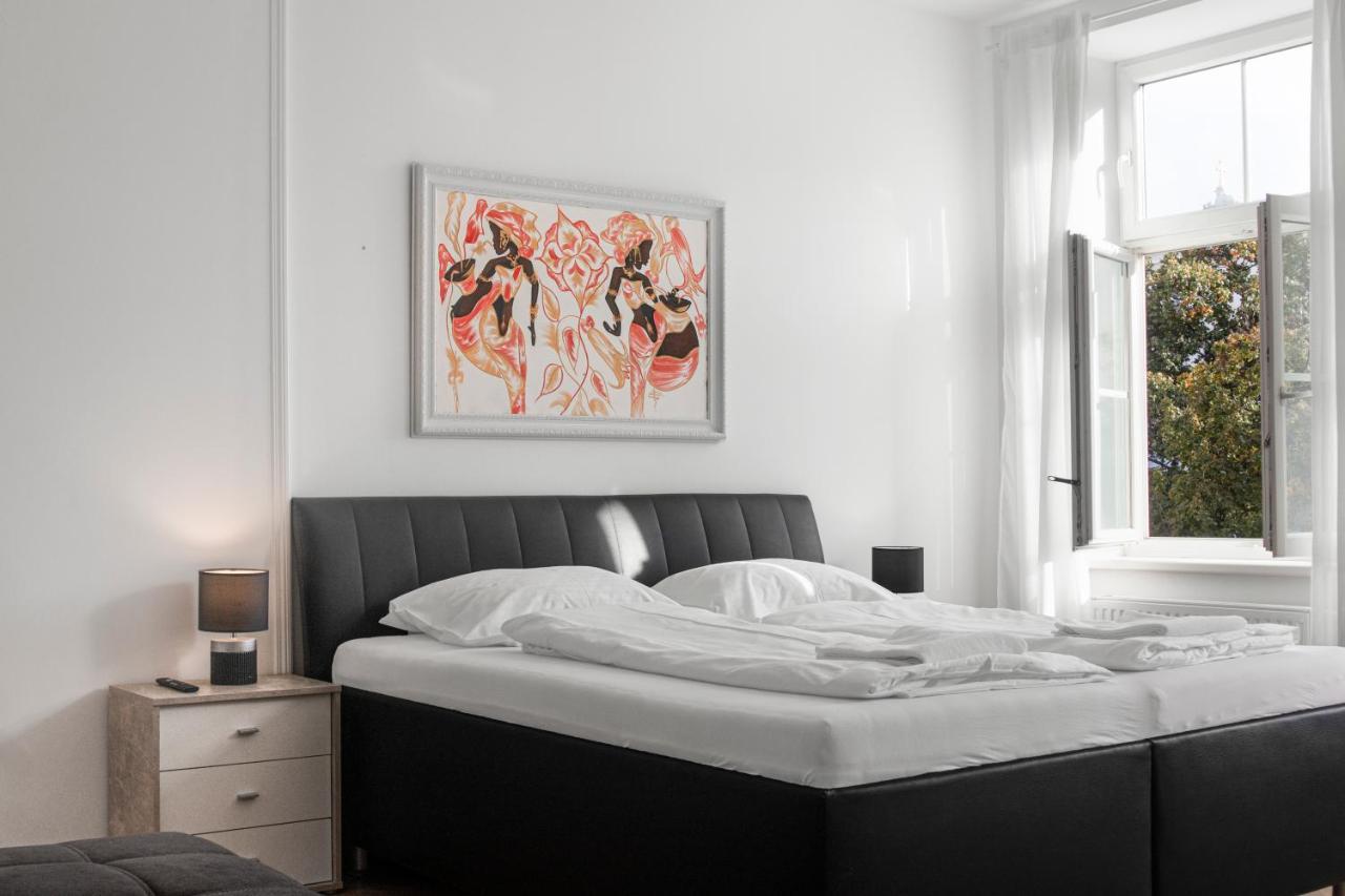 Superb 7Br Shared Apartment- Near Hauptbahnhof Wien Eksteriør billede