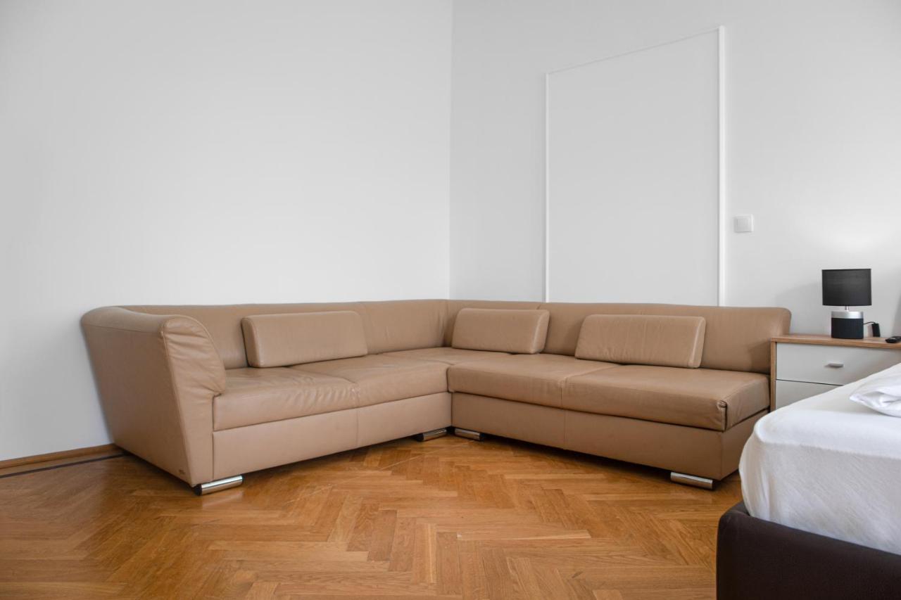 Superb 7Br Shared Apartment- Near Hauptbahnhof Wien Eksteriør billede