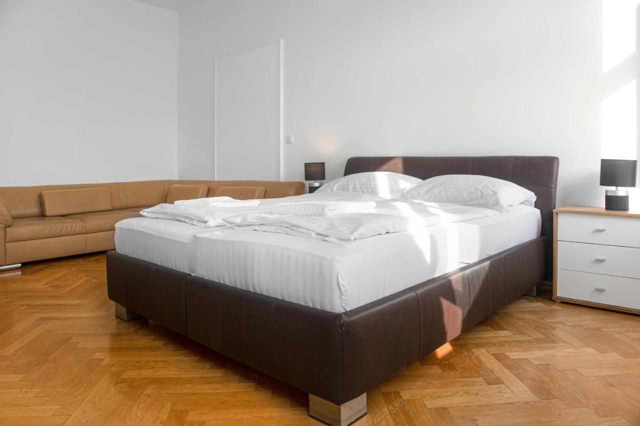 Superb 7Br Shared Apartment- Near Hauptbahnhof Wien Eksteriør billede